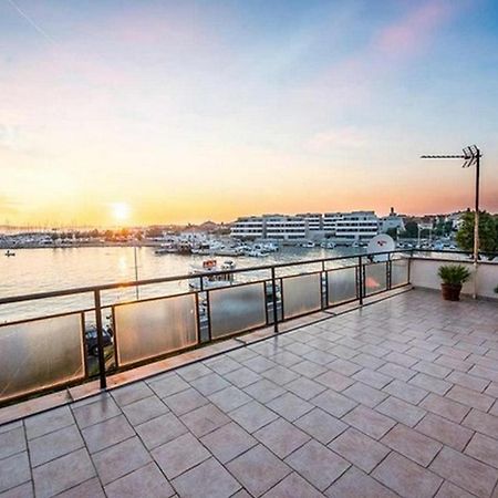 Amazing Seaview Apartment With A Balcony Near The Beach - Kneza Trpimira I Zadar Exterior foto